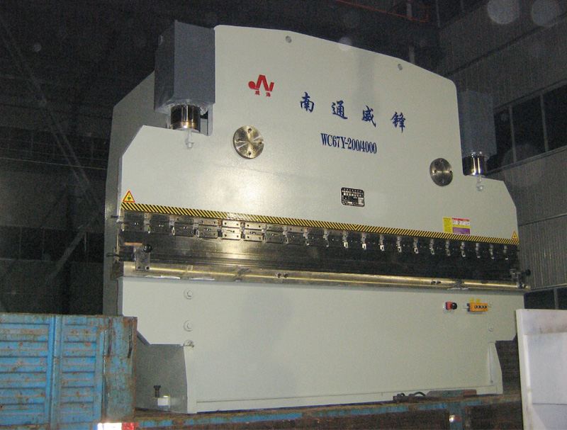 WC67Y-200T/4000��ͨ�ۏ�?r��n)C(j��)